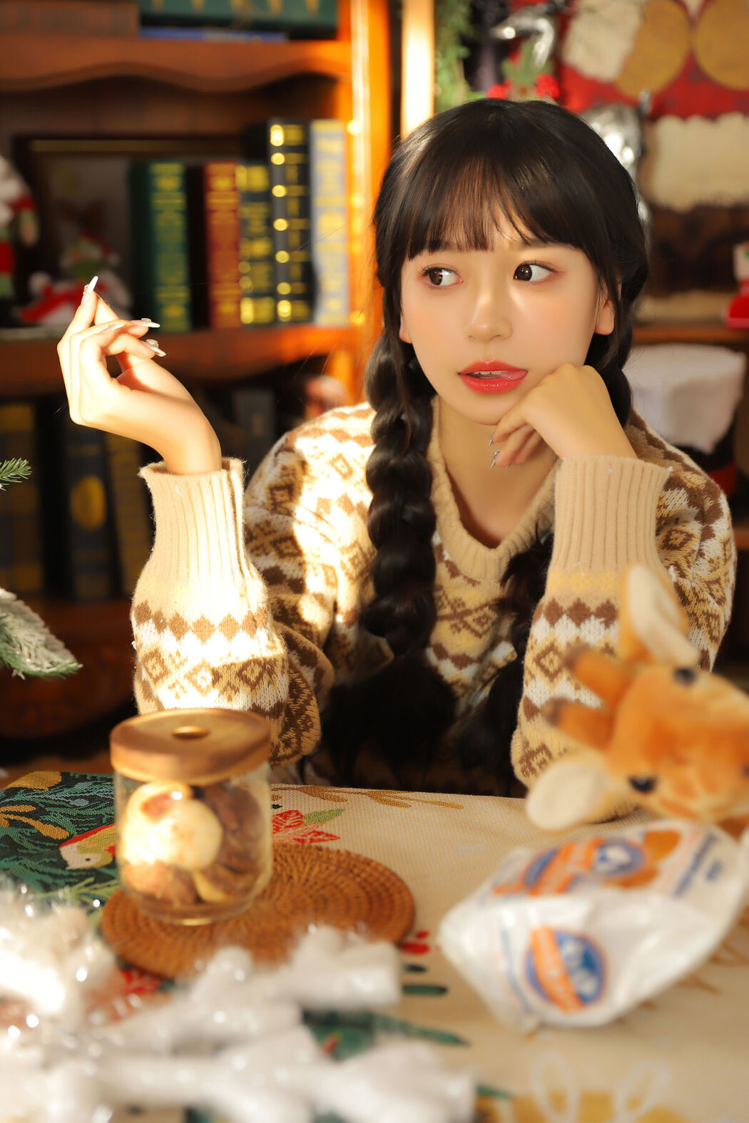 YiTuYu艺图语 Vol.6951 Yan Yun Lin