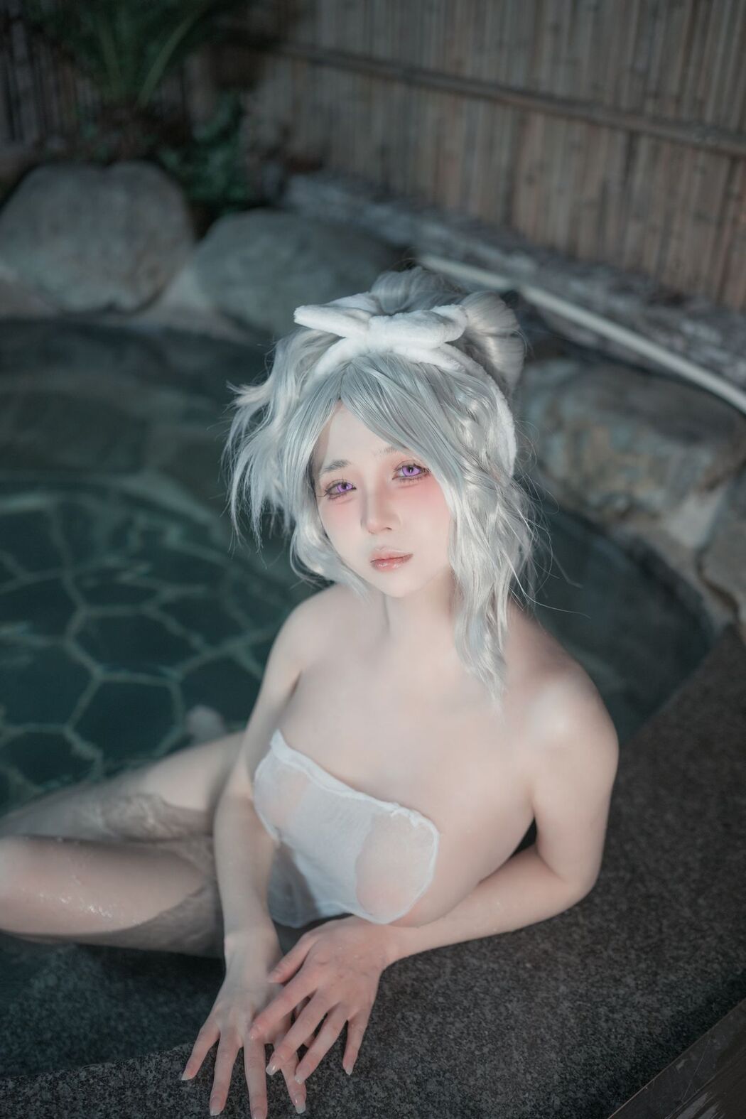Coser@夏鸽鸽不想起床 – 温泉假日 (47P – 1V)