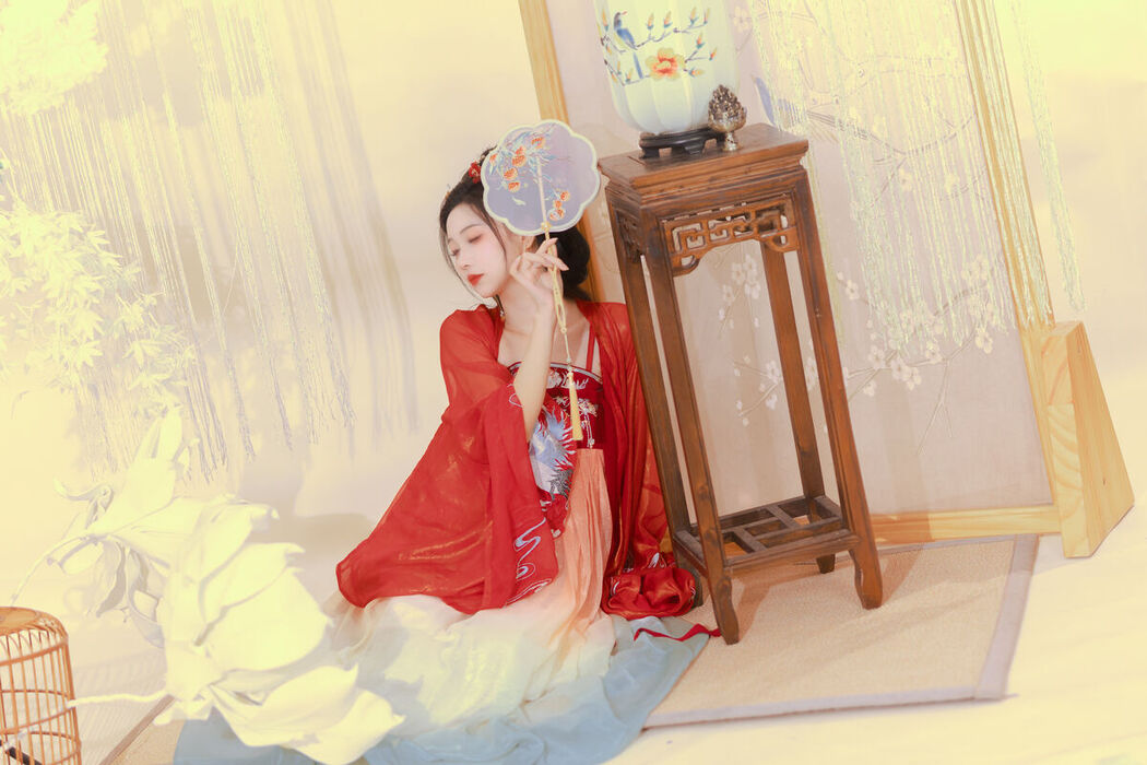 YiTuYu艺图语 Vol.6995 Qi Luo Sheng De Xiao Su Su