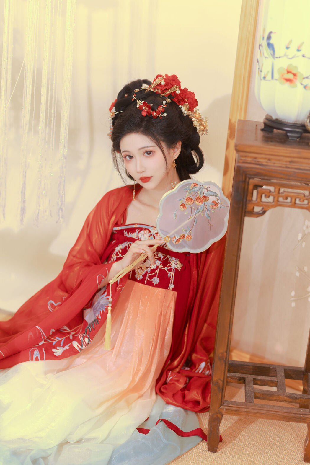 YiTuYu艺图语 Vol.6995 Qi Luo Sheng De Xiao Su Su