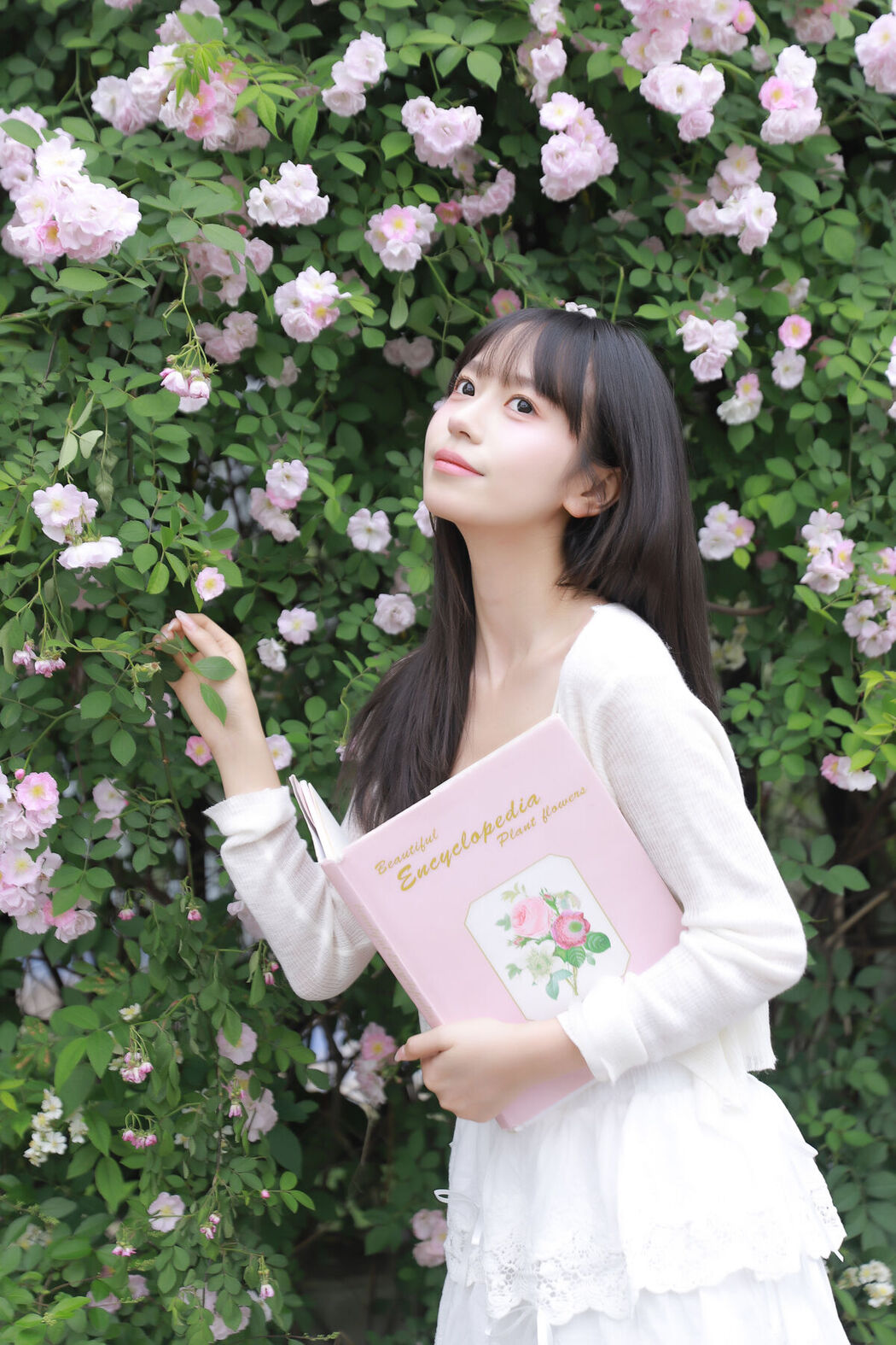 YiTuYu艺图语 Vol.6967 Yan Yun Lin