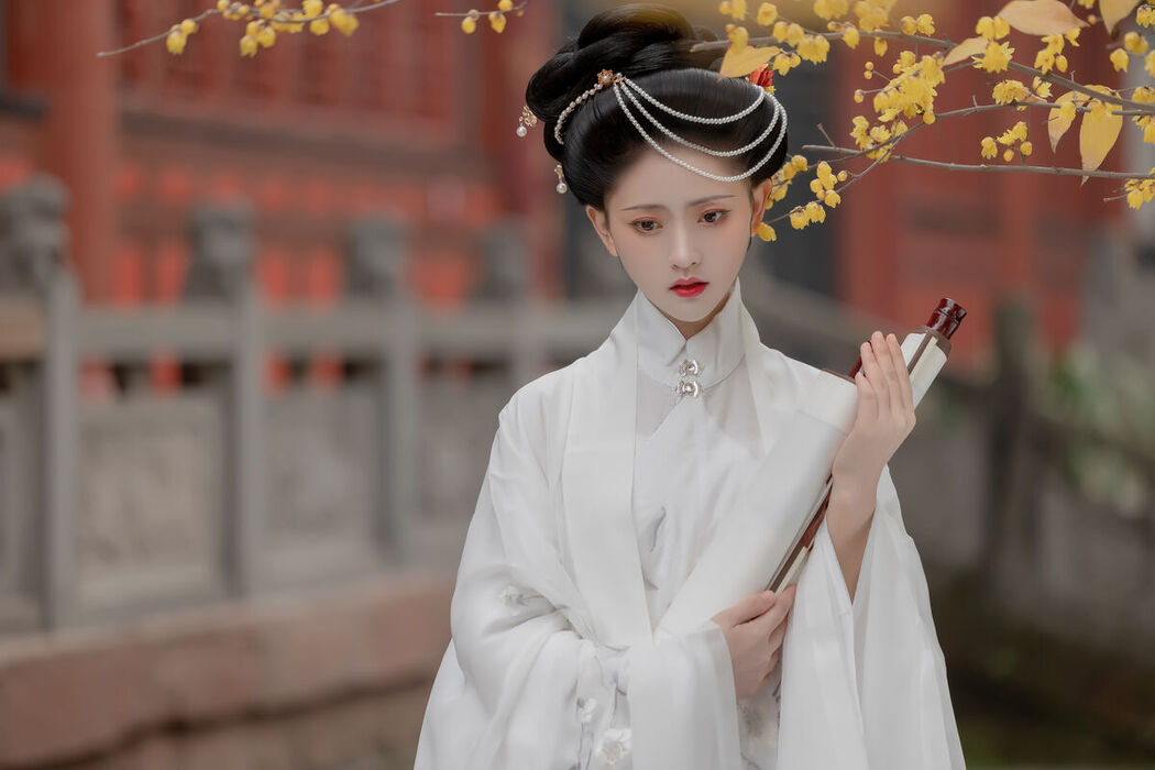 YiTuYu艺图语 Vol.7008 Lin Aki Nai