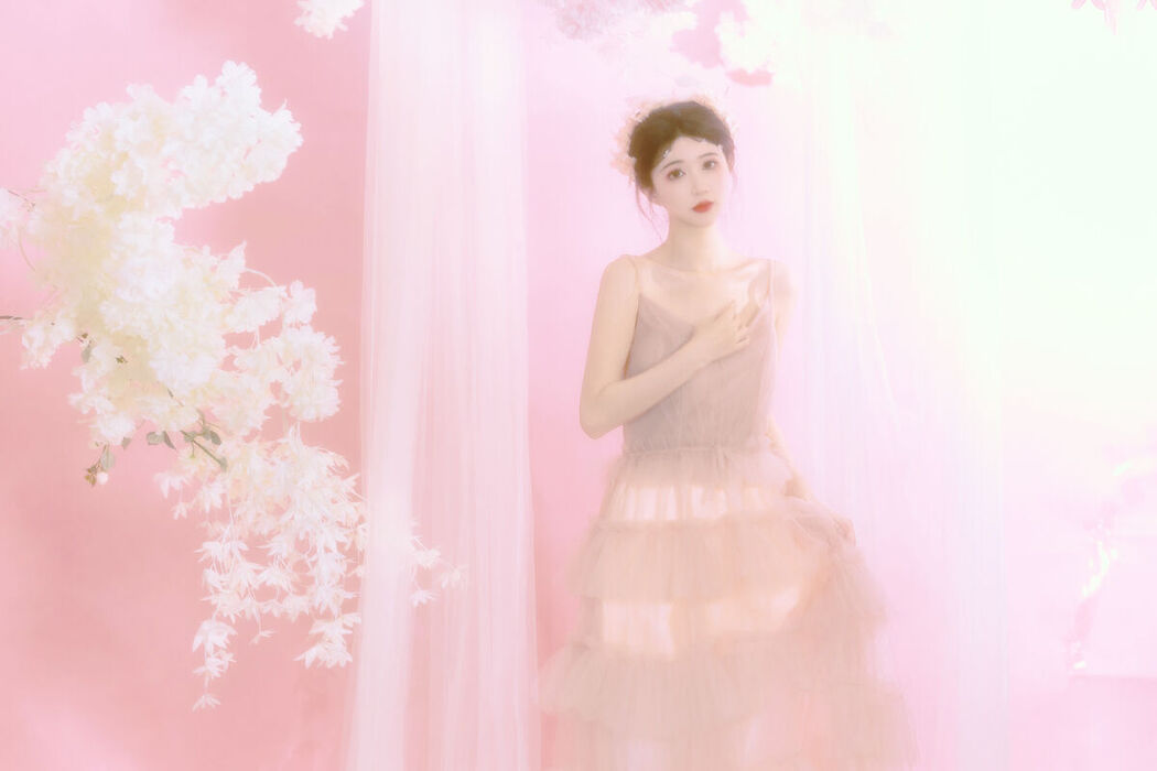 YiTuYu艺图语 Vol.7012 Qi Luo Sheng De Xiao Su Su