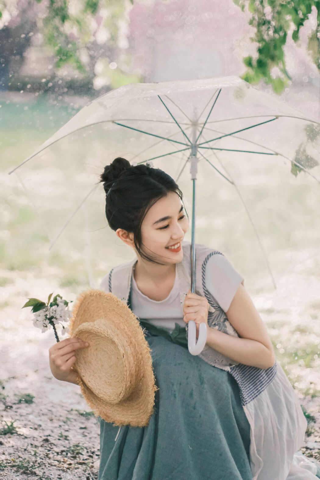 YiTuYu艺图语 Vol.7084 Fan Fan