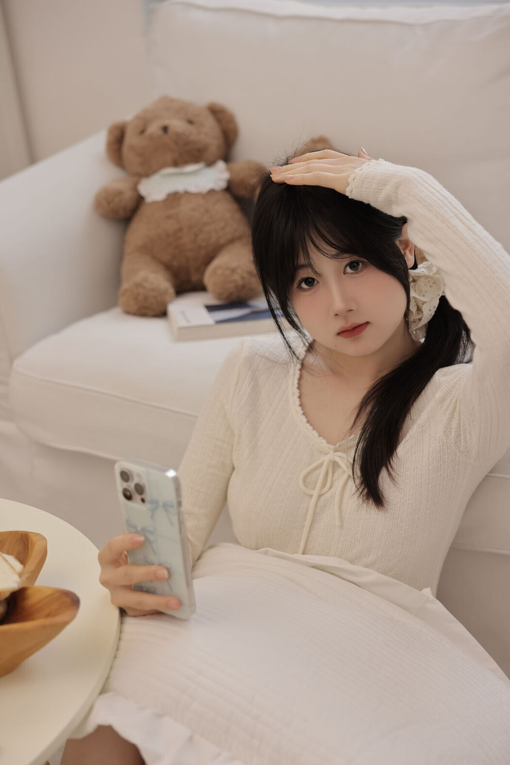 YiTuYu艺图语 Vol.7118 Xiao E Jiang Jiang Jiang