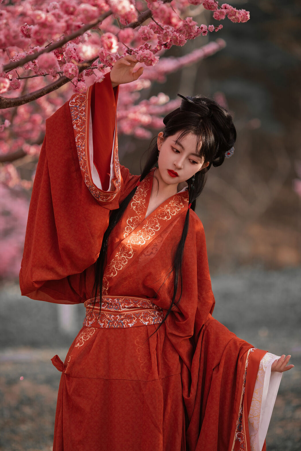 YiTuYu艺图语 Vol.7083 Yi Xuan