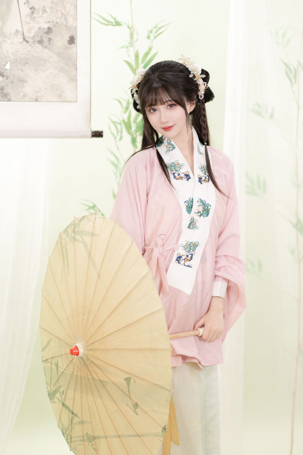 YiTuYu艺图语 Vol.7125 Qi Luo Sheng De Xiao Su Su