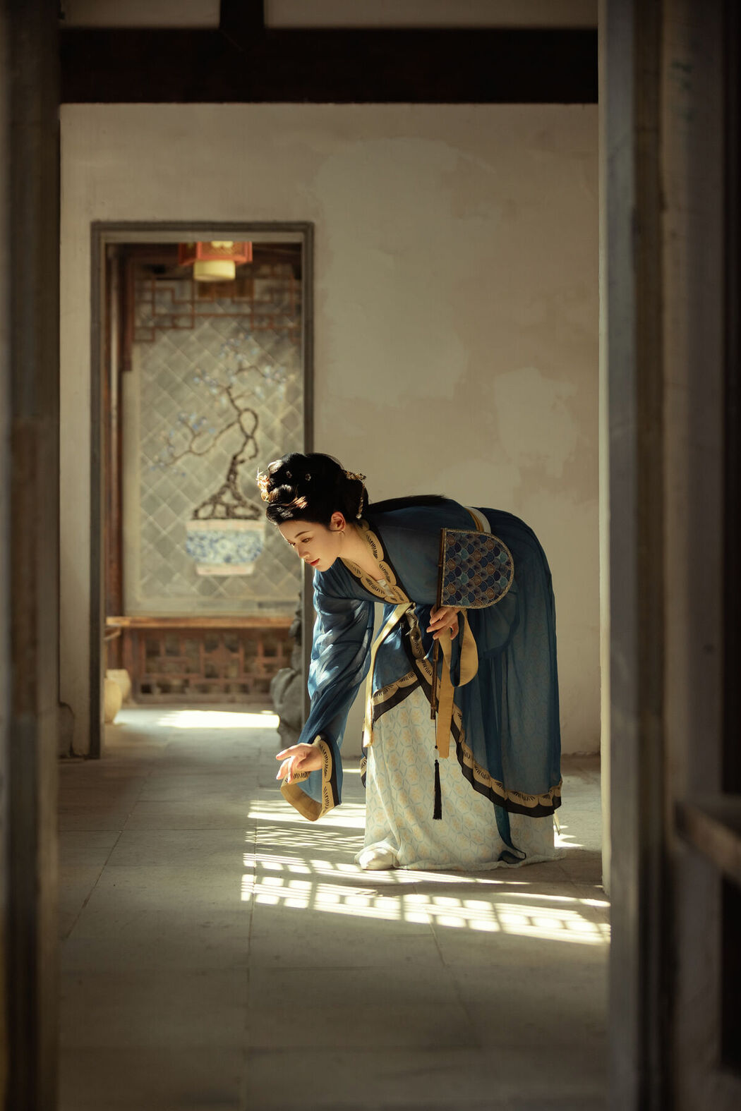 YiTuYu艺图语 Vol.7089 Tang Yi