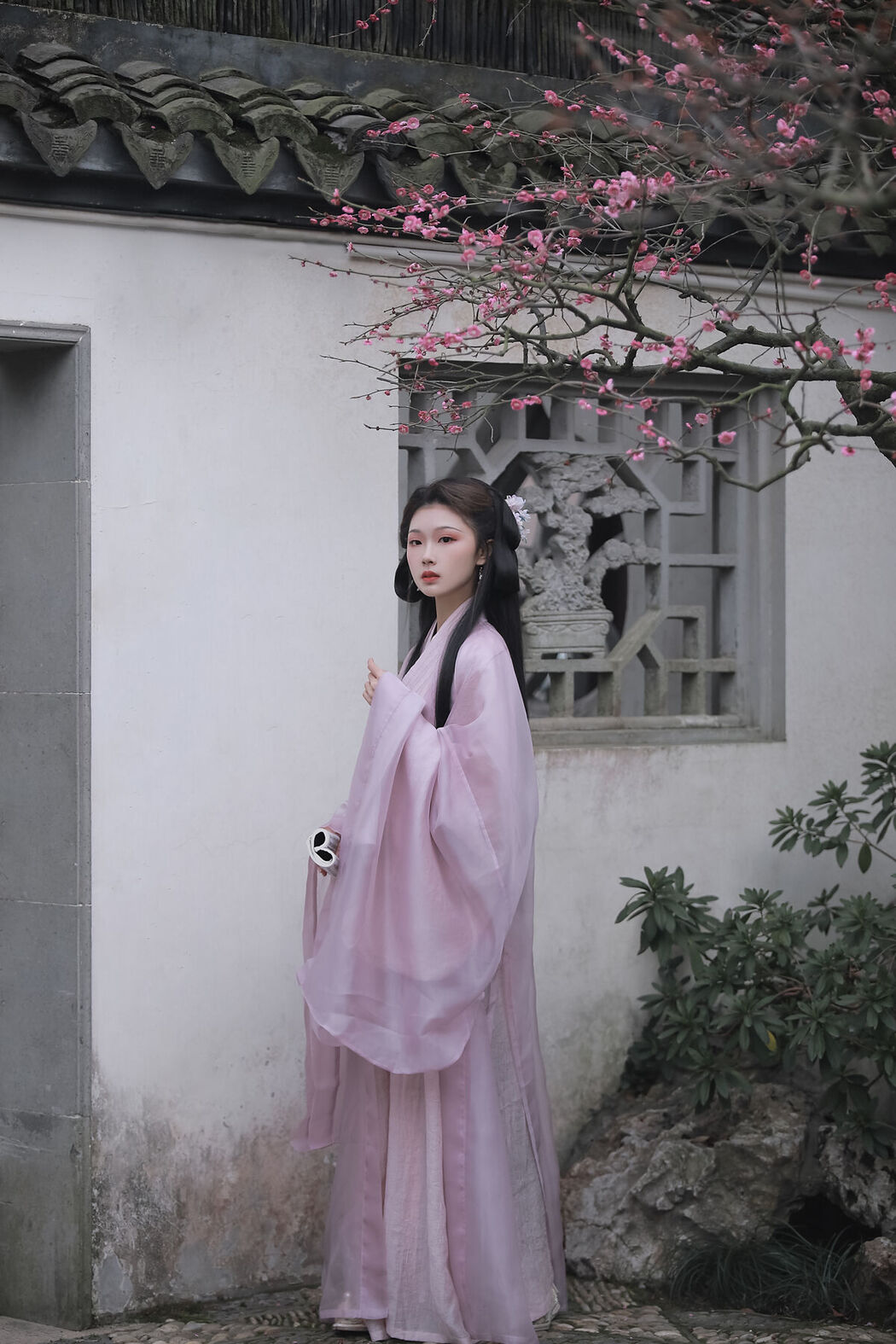 YiTuYu艺图语 Vol.7097 Qin Qin