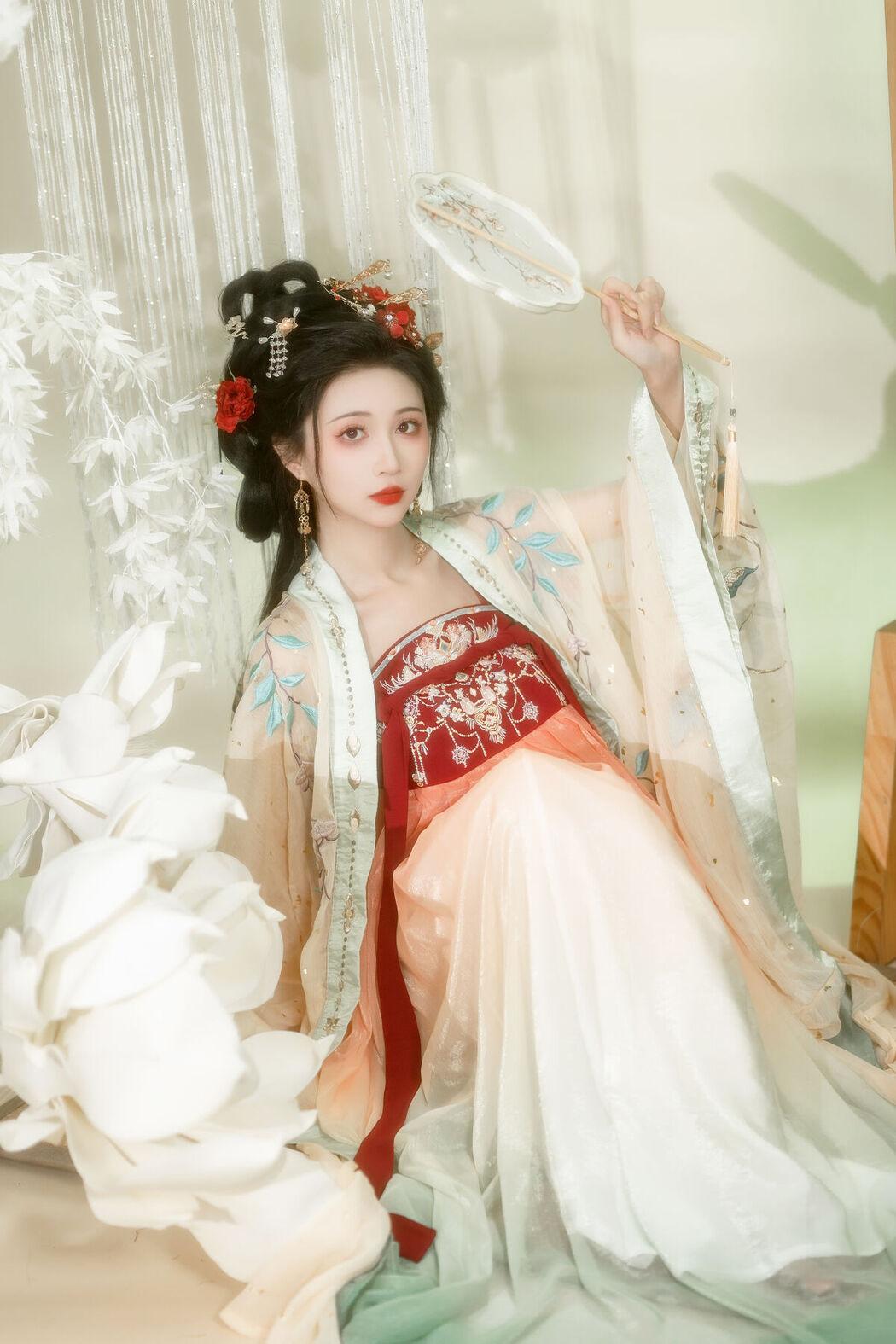 YiTuYu艺图语 Vol.7124 Qi Luo Sheng De Xiao Su Su