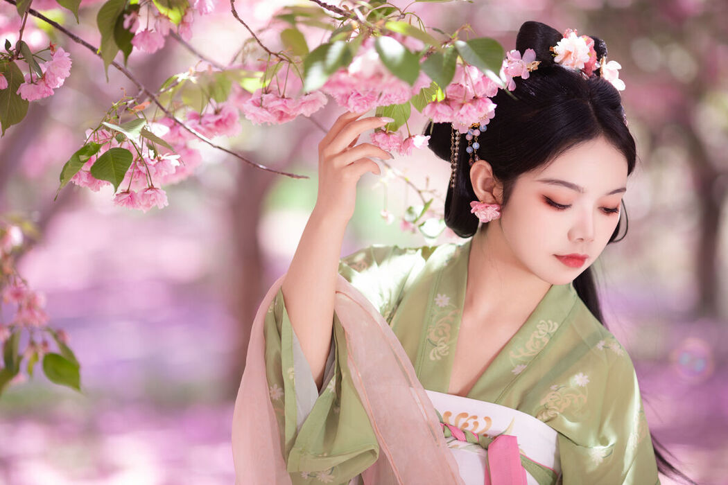 YiTuYu艺图语 Vol.7102 Wan Yi