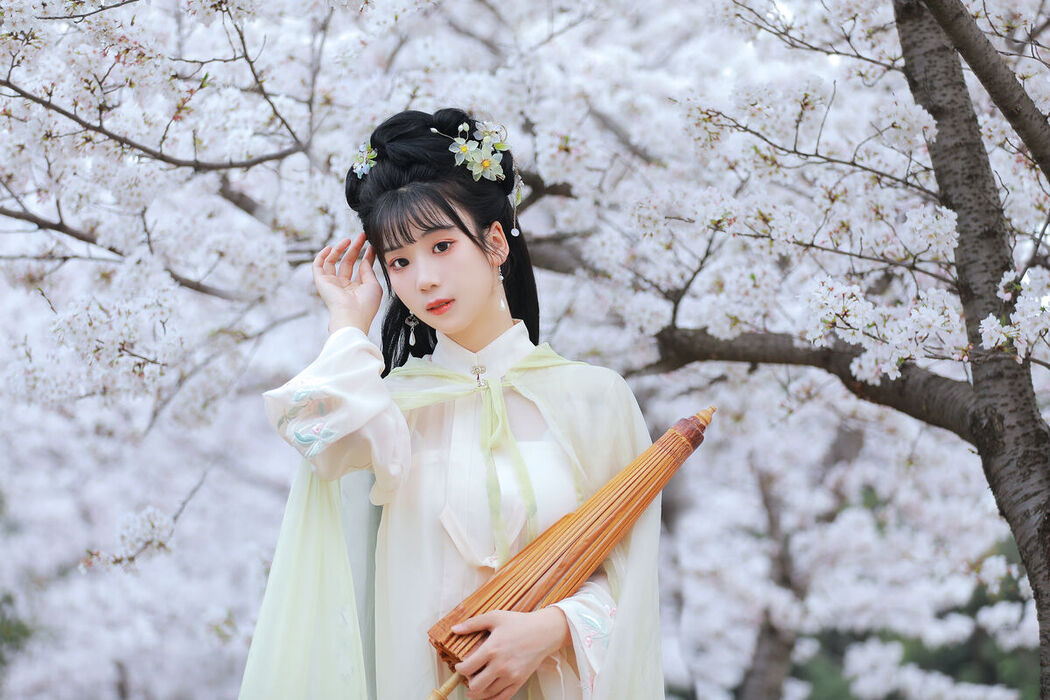 YiTuYu艺图语 Vol.7119 Zhou Zhou Ay