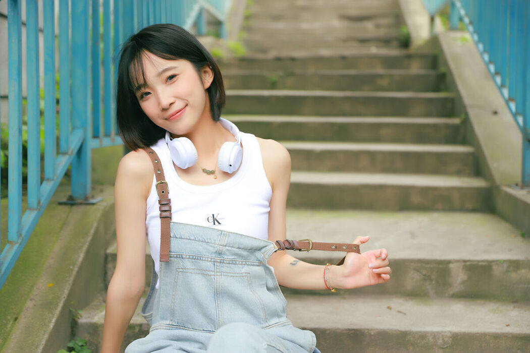 YiTuYu艺图语 Vol.7080 Lei Meng Ying