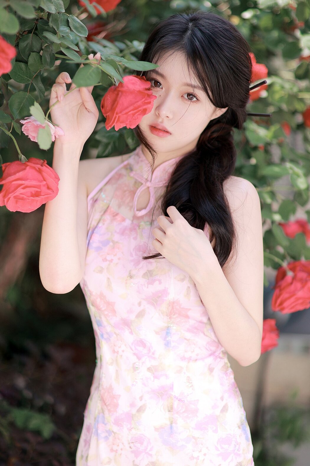 YiTuYu艺图语 Vol.7062 Zhang Yan Qiu Cover Photo