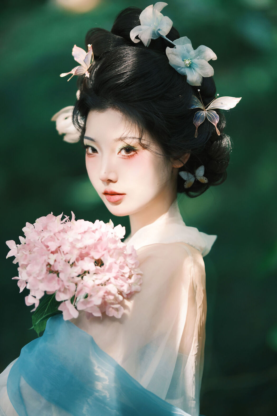 YiTuYu艺图语 Vol.7109 Guo Guo