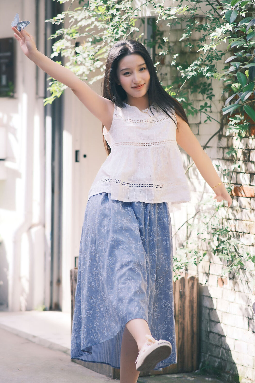 YiTuYu艺图语 Vol.7098 Jing Zi Jinns