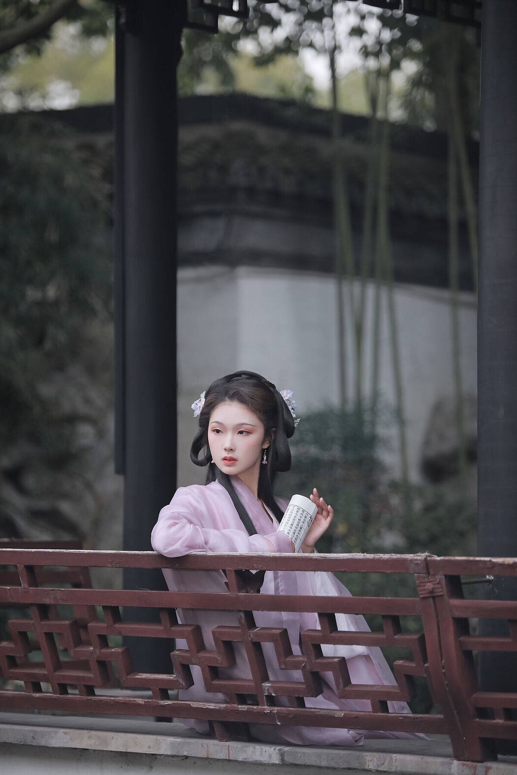 YiTuYu艺图语 Vol.7097 Qin Qin