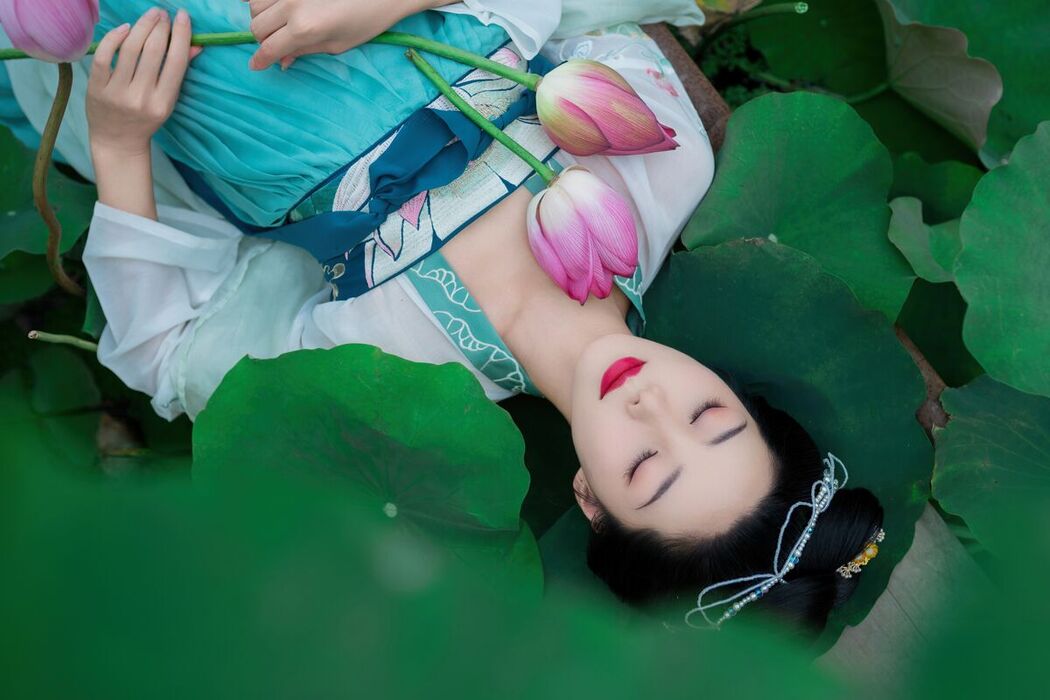 YiTuYu艺图语 Vol.7066 Mu Ge