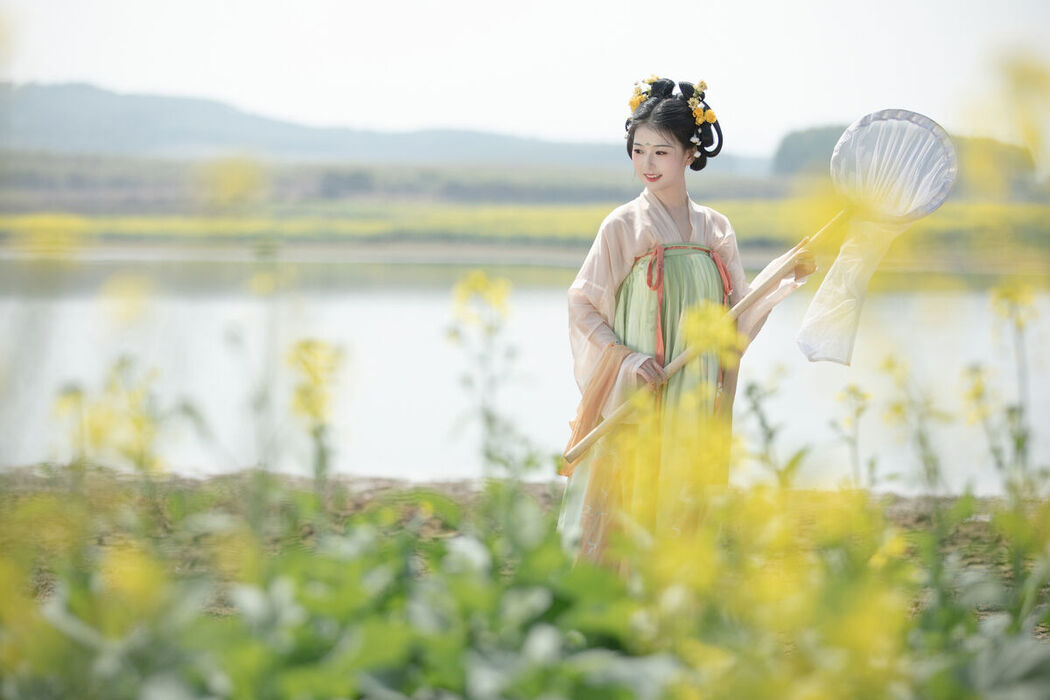 YiTuYu艺图语 Vol.7111 Suan La Tang Er
