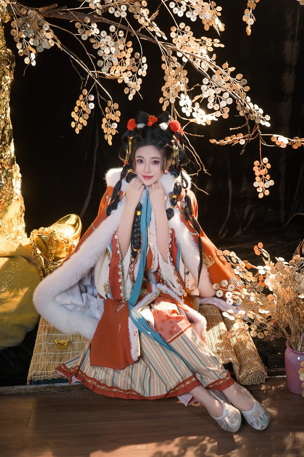 年年Nnian, ヌード写真集 Golden Tree