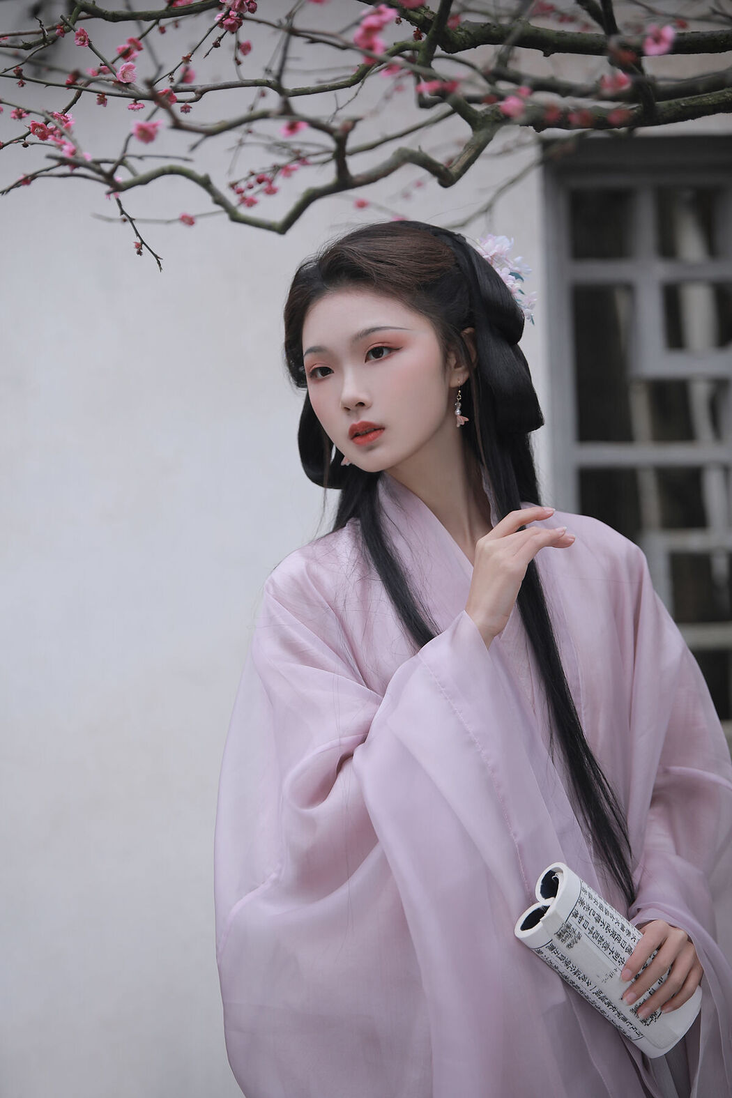 YiTuYu艺图语 Vol.7097 Qin Qin