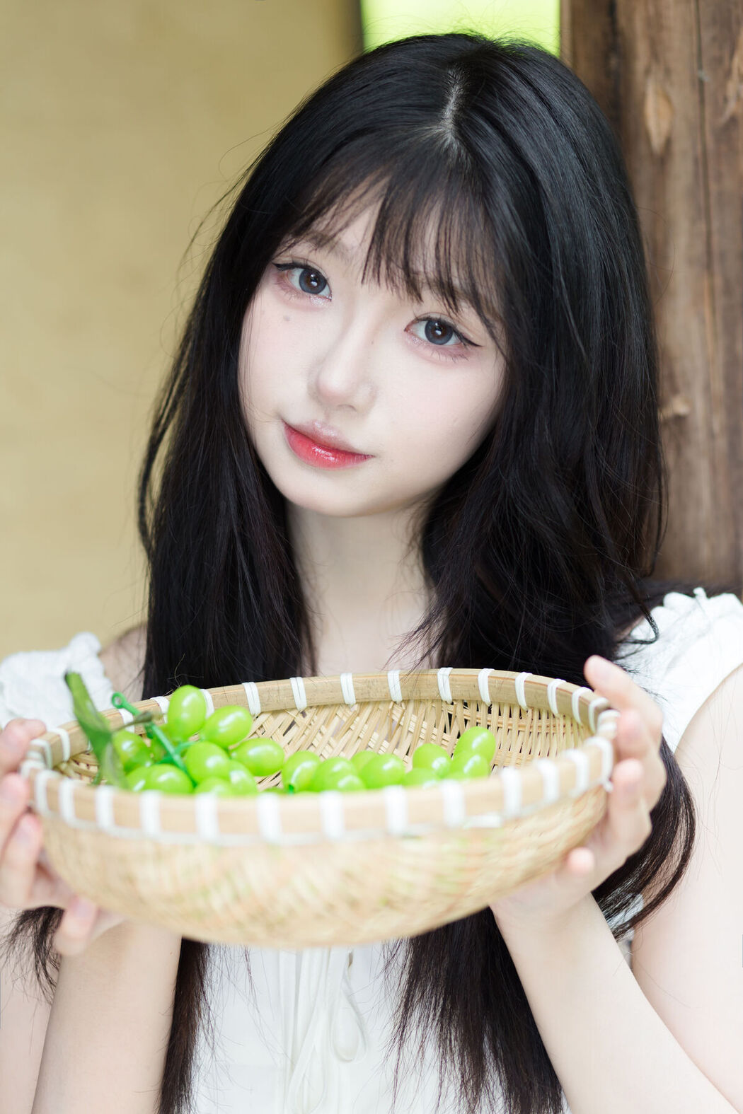 YiTuYu艺图语 Vol.7121 Yue Yue Gong Zhu