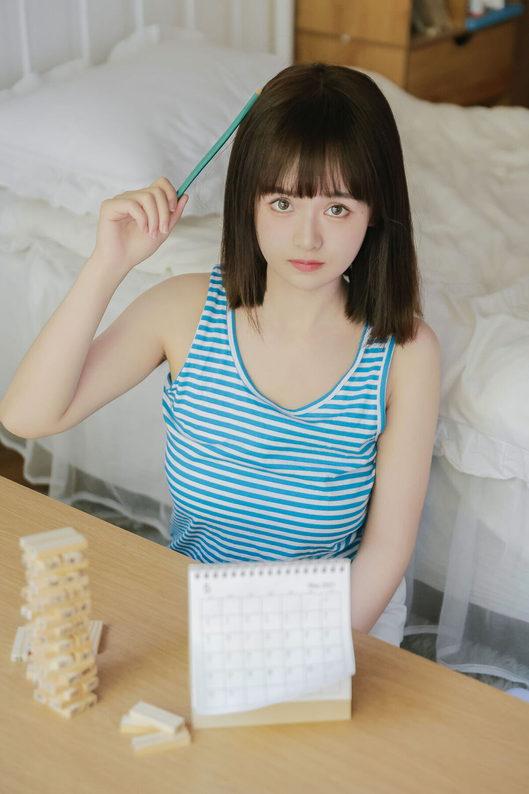YiTuYu艺图语 Vol.7072 Juan Cun Xiao Ming