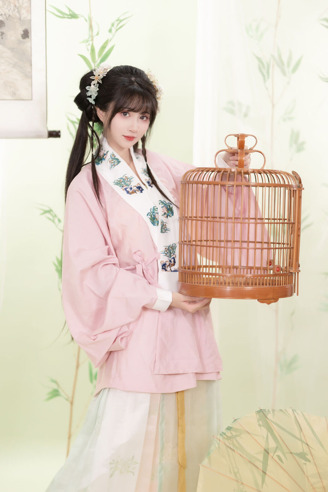YiTuYu艺图语 Vol.7125 Qi Luo Sheng De Xiao Su Su