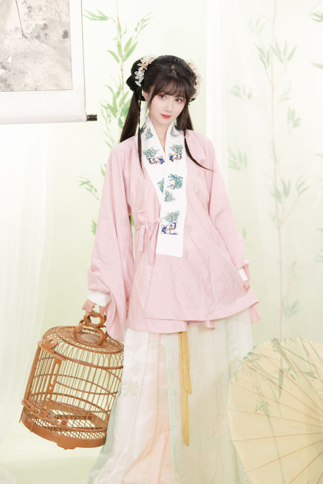YiTuYu艺图语 Vol.7125 Qi Luo Sheng De Xiao Su Su