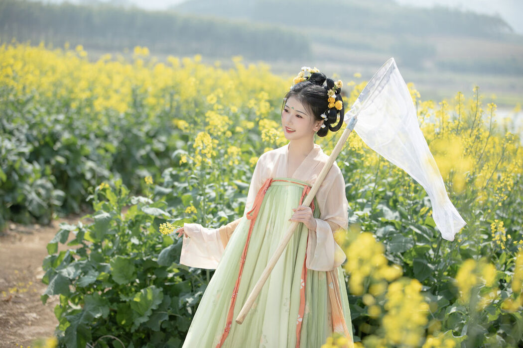 YiTuYu艺图语 Vol.7111 Suan La Tang Er