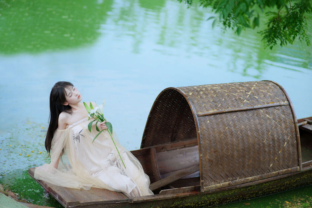 YiTuYu艺图语 Vol.7104 Xiao Xiao Yu