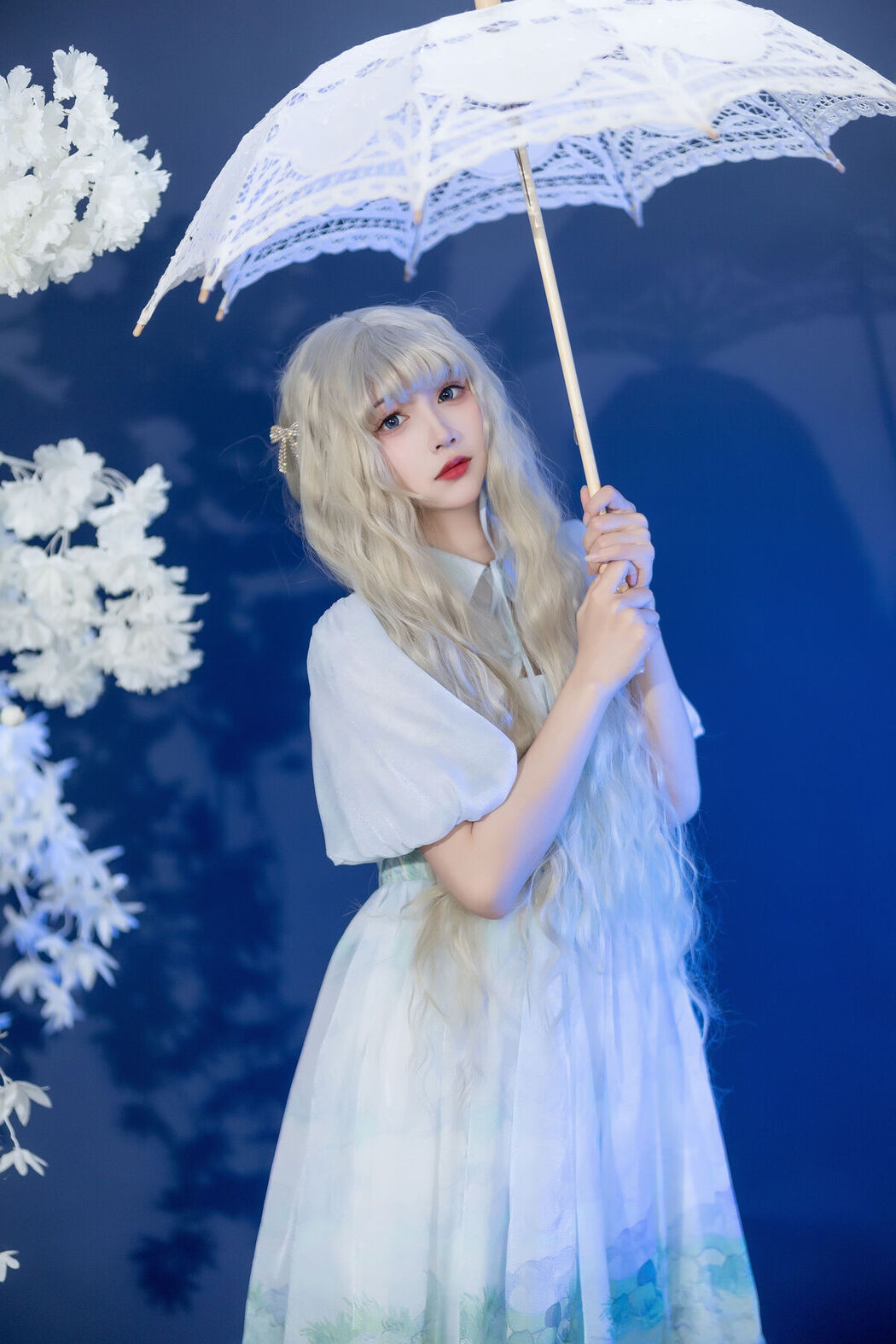 YiTuYu艺图语 Vol.7090 Qi Luo Sheng De Xiao Su Su