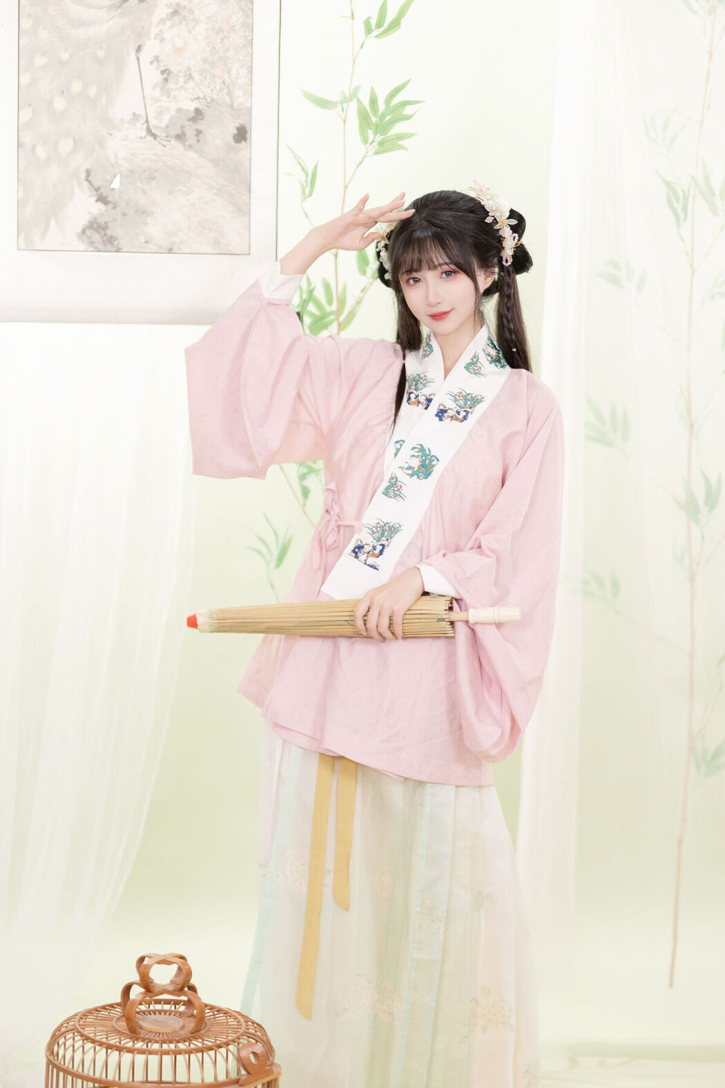 YiTuYu艺图语 Vol.7125 Qi Luo Sheng De Xiao Su Su