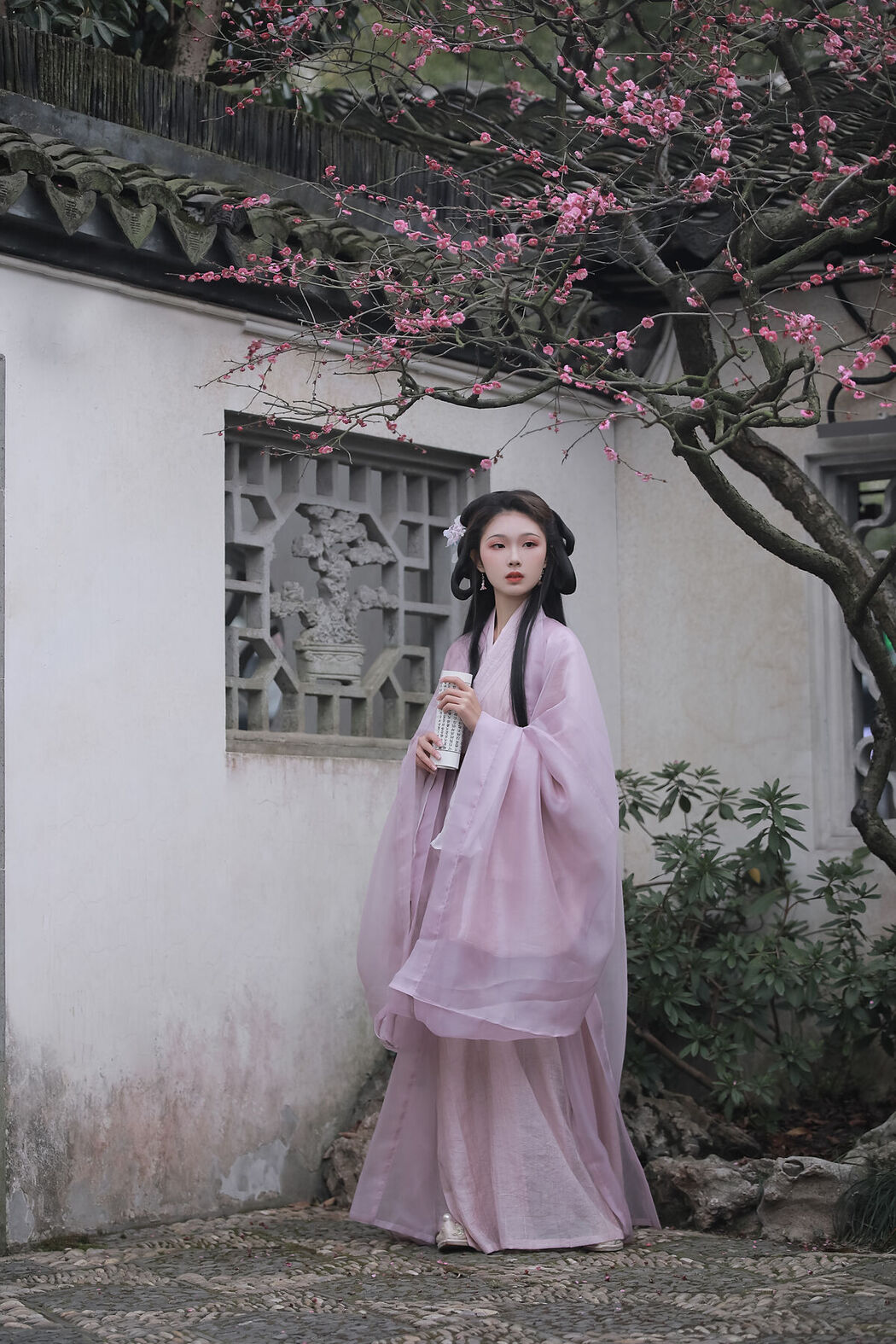 YiTuYu艺图语 Vol.7097 Qin Qin