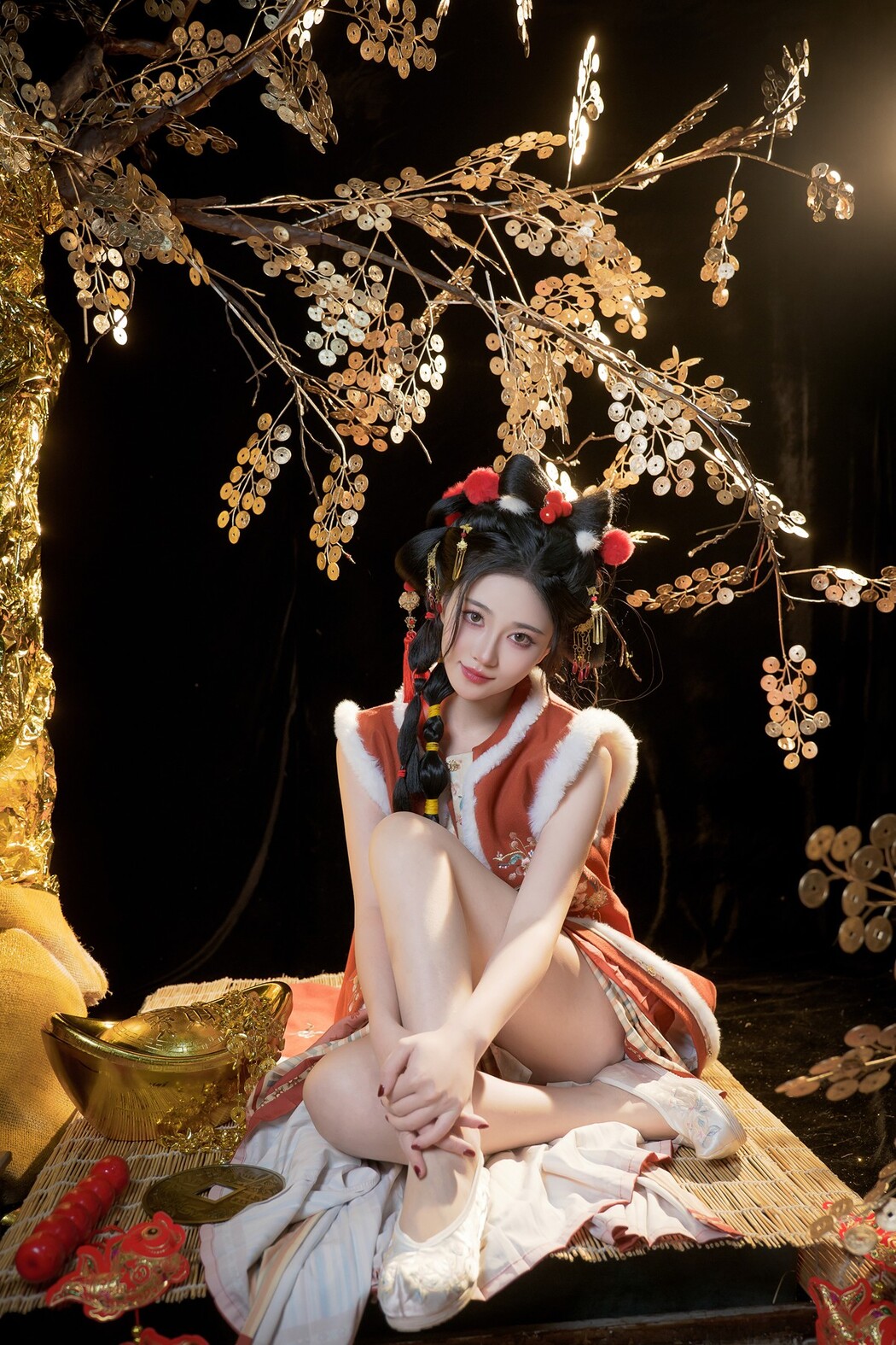 年年Nnian, ヌード写真集 Golden Tree