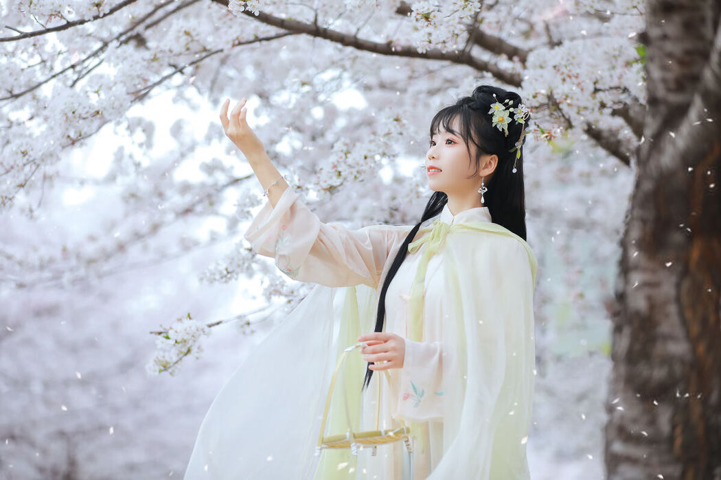 YiTuYu艺图语 Vol.7119 Zhou Zhou Ay
