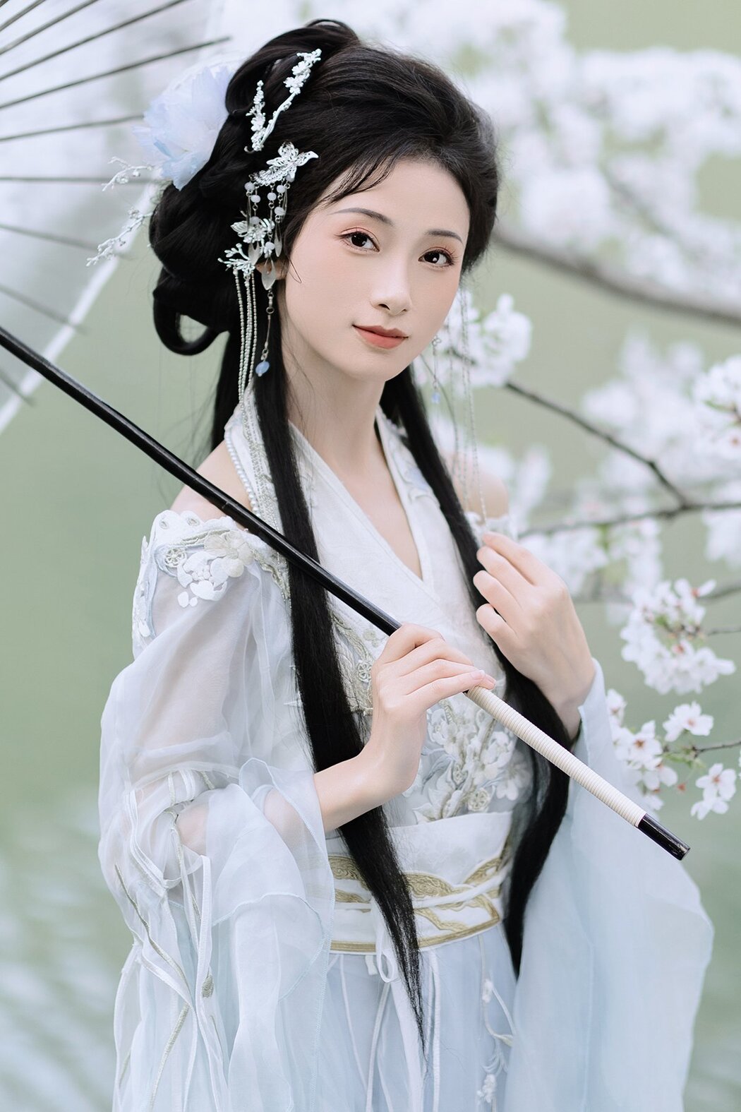 YiTuYu艺图语 Vol.7069 Mou Xiao Yao Cover Photo