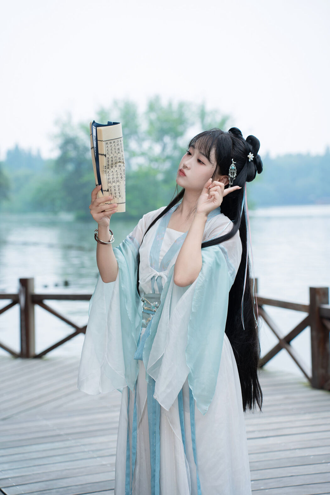 YiTuYu艺图语 Vol.7123 Jiao Yi Zhi Sui Sui