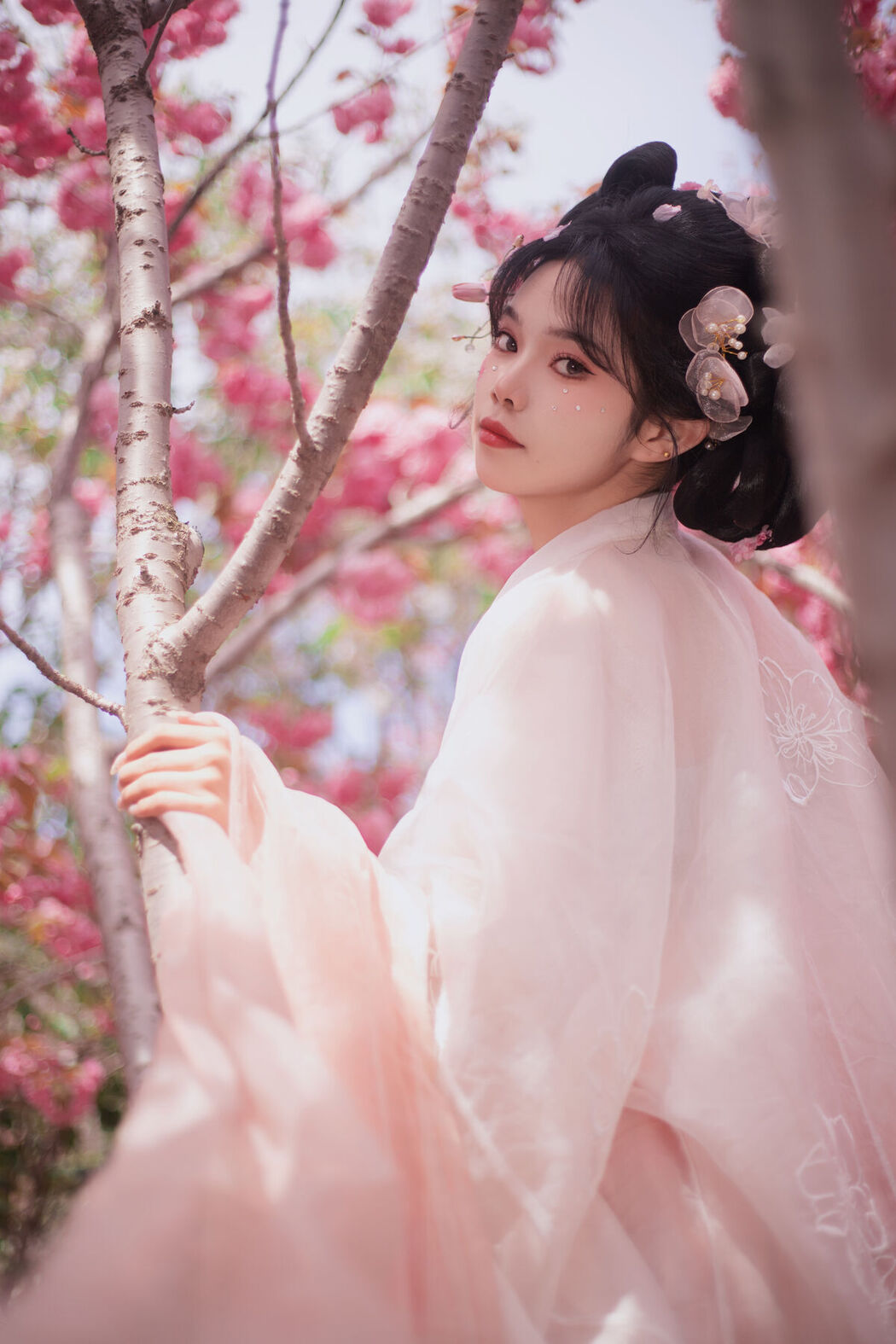 YiTuYu艺图语 Vol.7087 Wan Yi