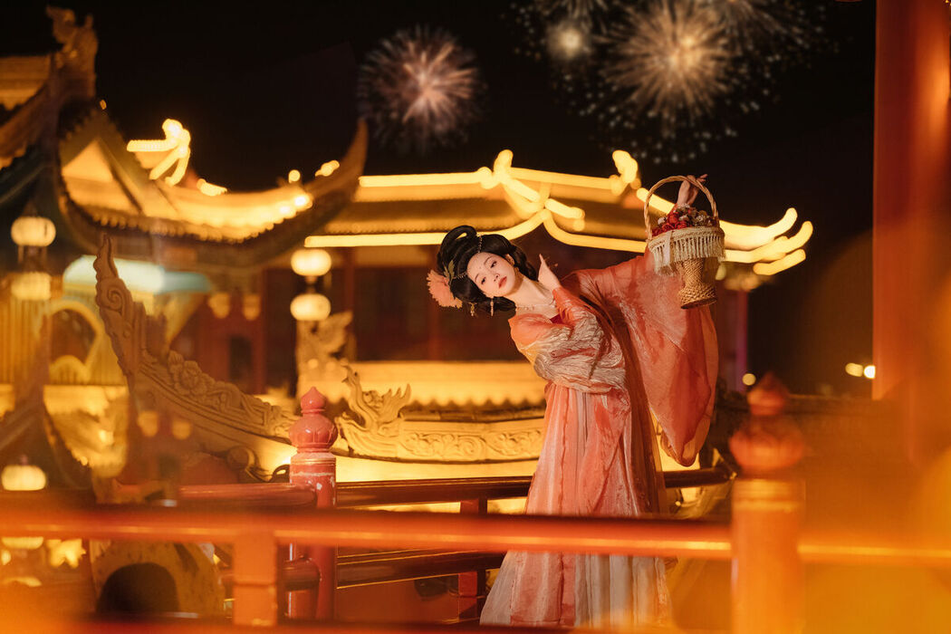 YiTuYu艺图语 Vol.7096 Ling Zi Xi
