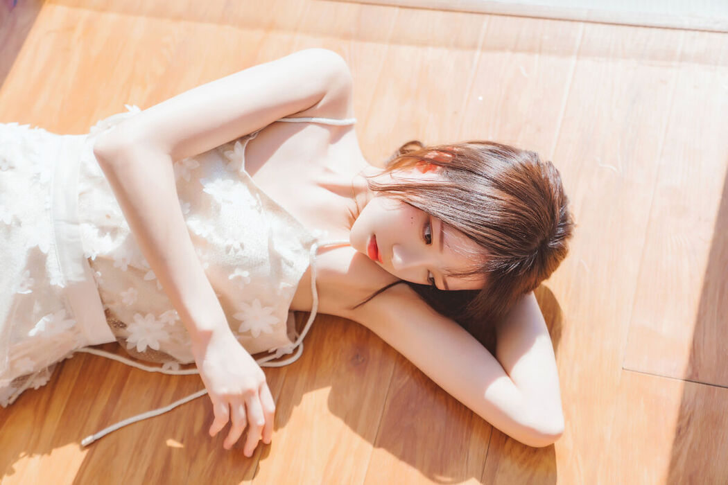 YiTuYu艺图语 Vol.7070 Cherry Meow