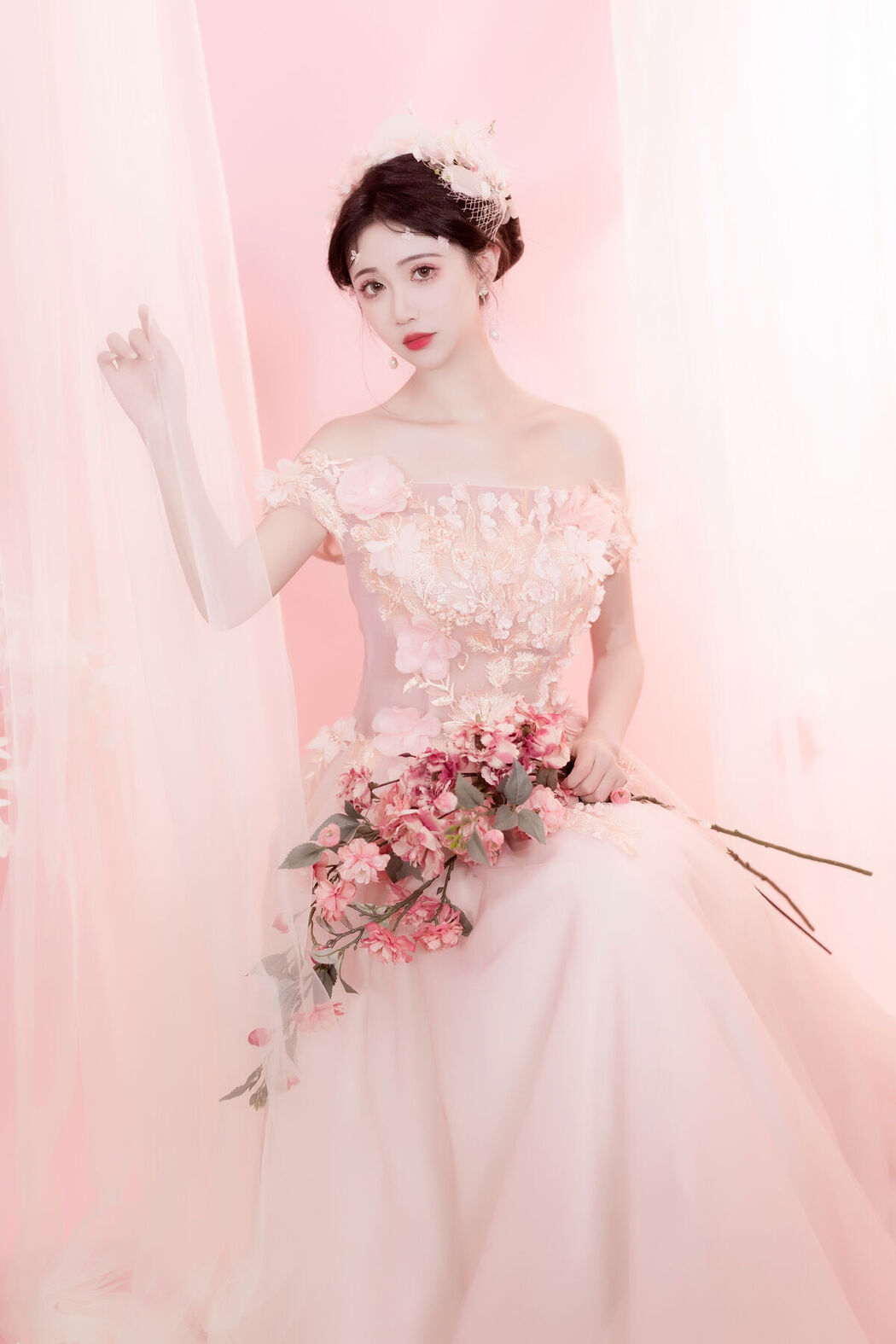 YiTuYu艺图语 Vol.7107 Qi Luo Sheng De Xiao Su Su