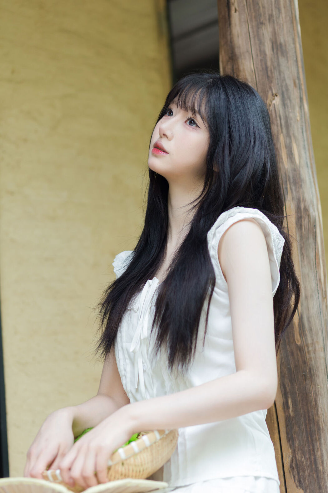 YiTuYu艺图语 Vol.7121 Yue Yue Gong Zhu