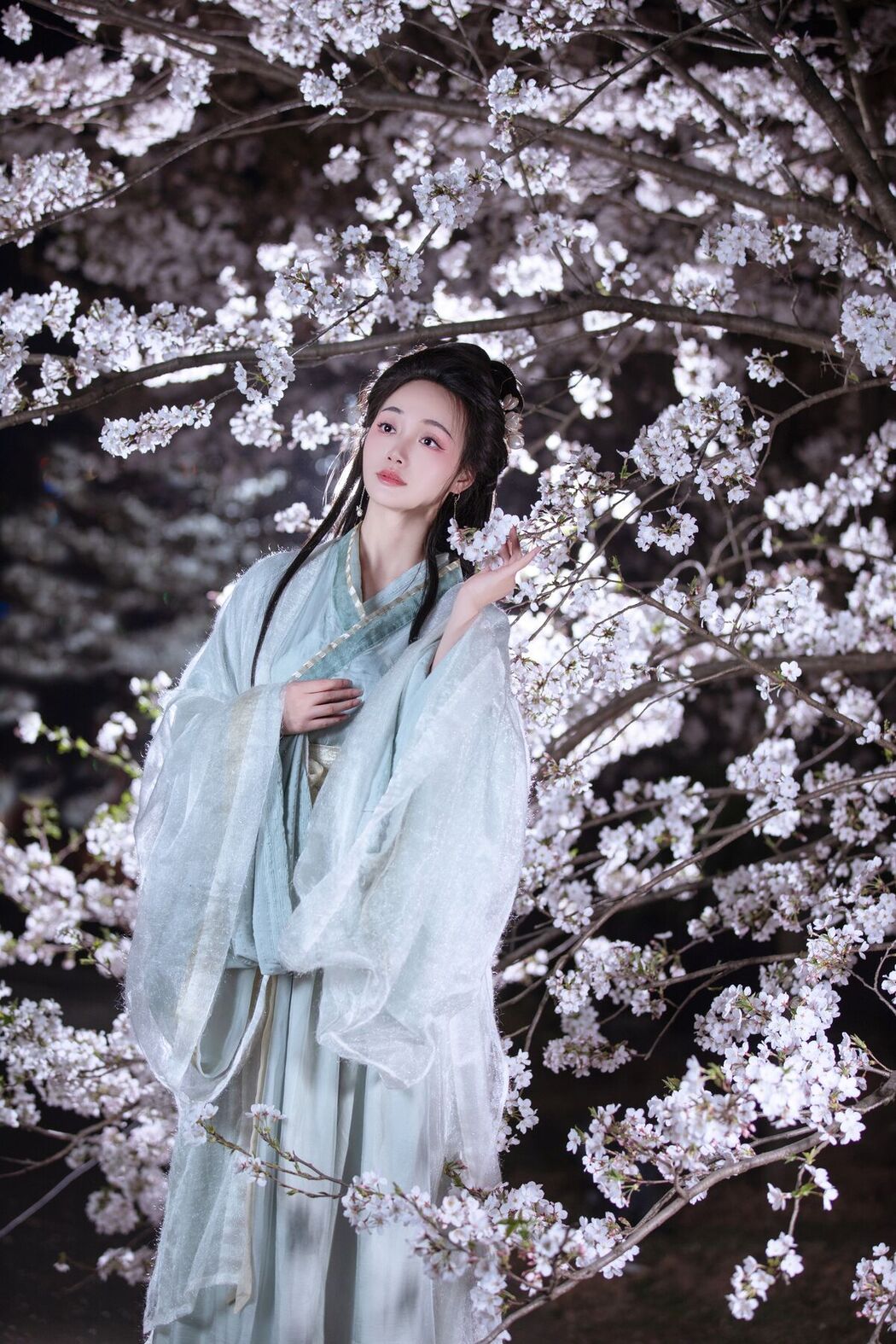 YiTuYu艺图语 Vol.7063 Ling Zi Xi