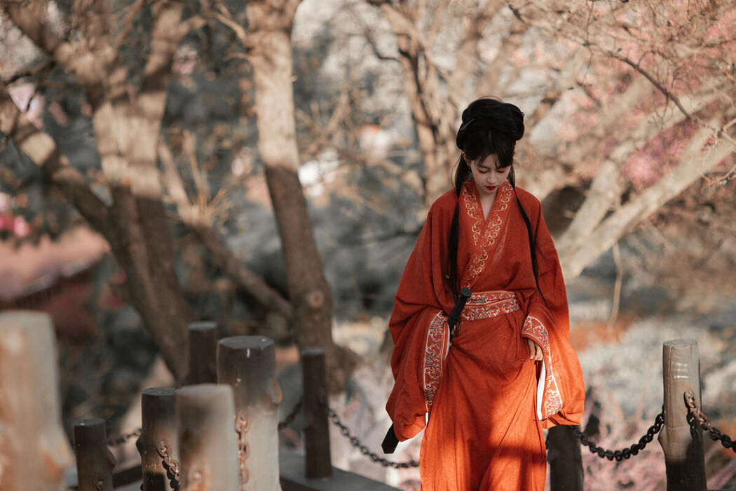 YiTuYu艺图语 Vol.7083 Yi Xuan