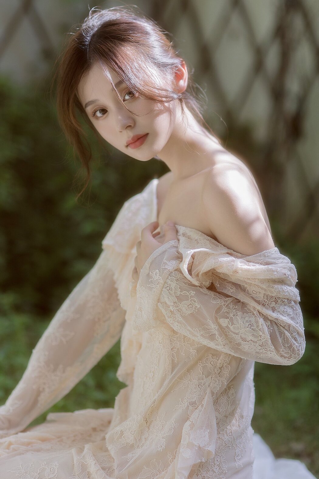 YiTuYu艺图语 Vol.7064 Peng Xiao Ya Ya Cover Photo