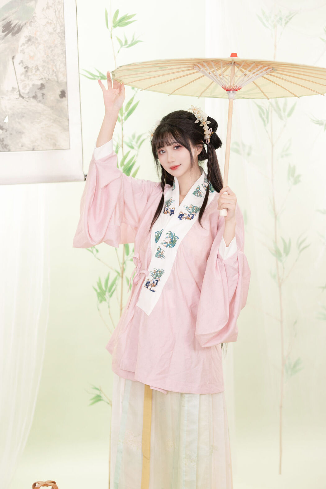 YiTuYu艺图语 Vol.7125 Qi Luo Sheng De Xiao Su Su