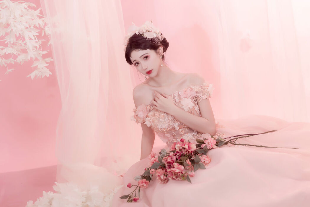 YiTuYu艺图语 Vol.7107 Qi Luo Sheng De Xiao Su Su