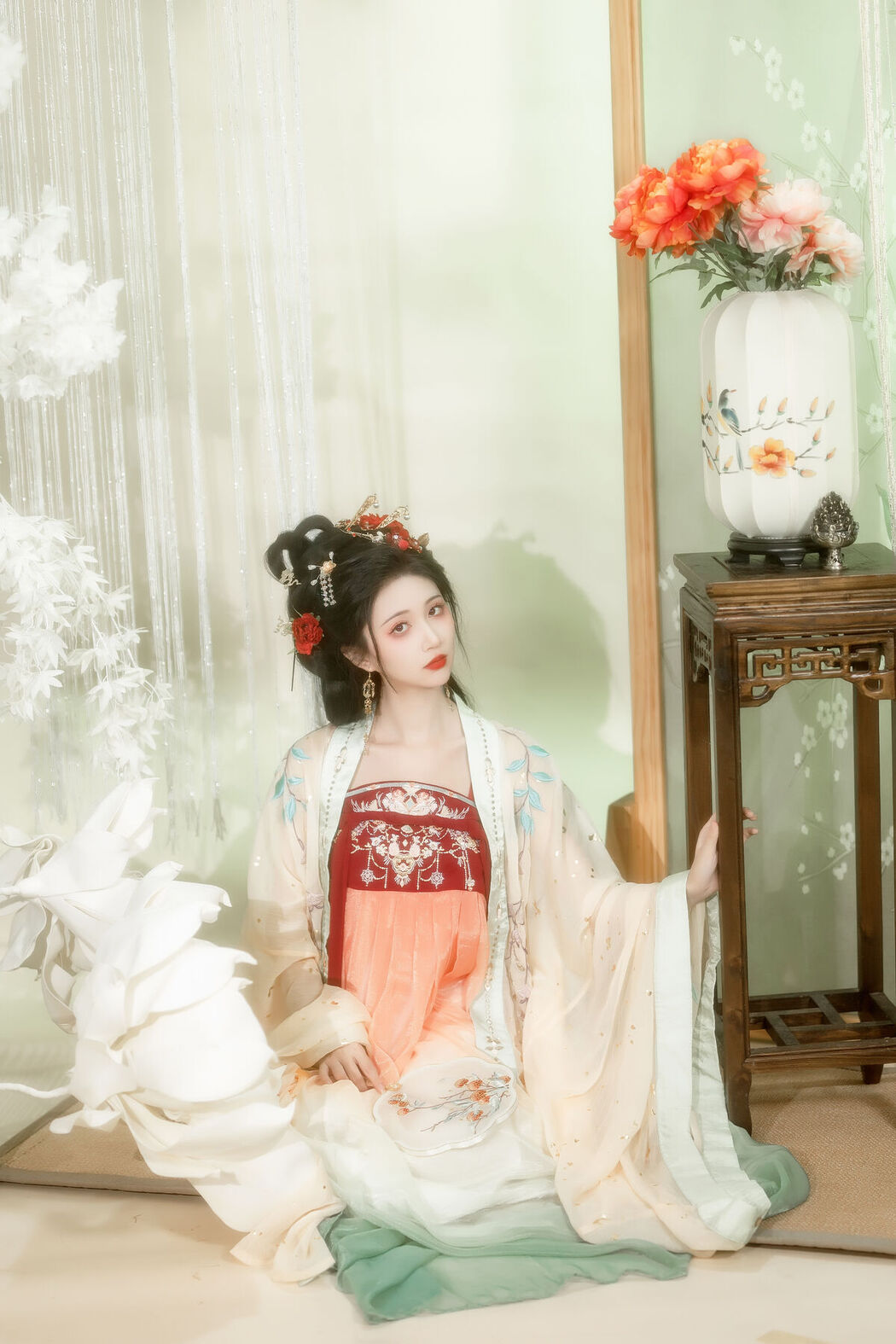 YiTuYu艺图语 Vol.7124 Qi Luo Sheng De Xiao Su Su