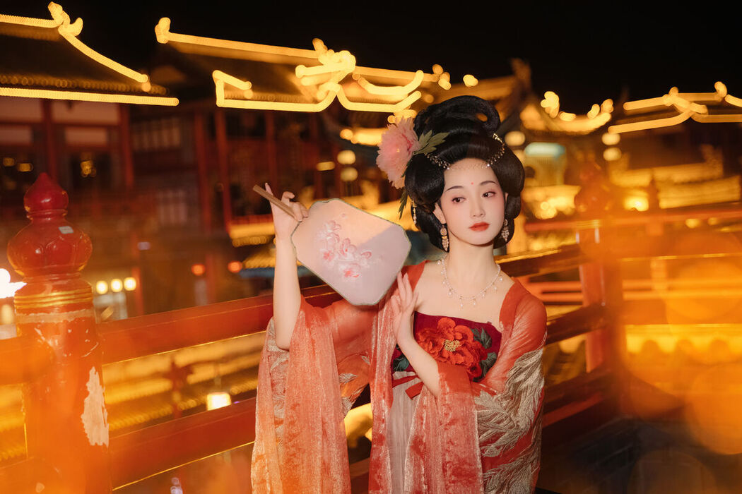 YiTuYu艺图语 Vol.7096 Ling Zi Xi